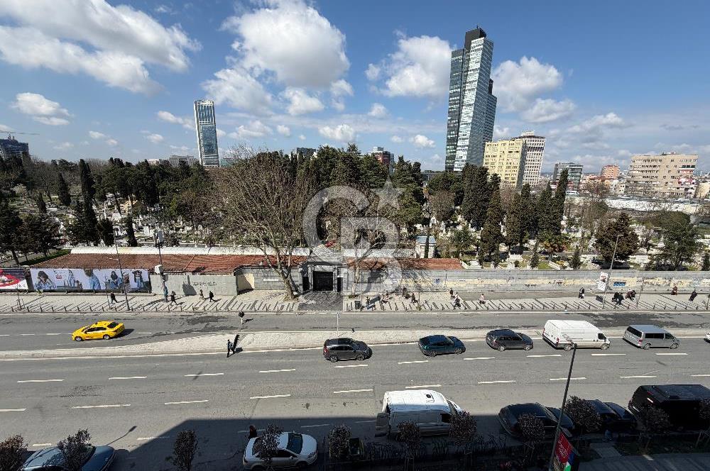 BÜYÜKDERE CADDESİ ÜZERİNDE TABELA DEĞERLİ KİRALIK 4+1 OFİS 