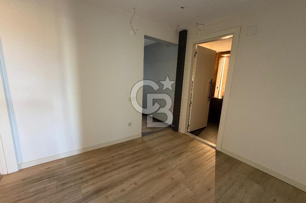 BÜYÜKDERE CADDESİ ÜZERİNDE TABELA DEĞERLİ KİRALIK 4+1 OFİS 