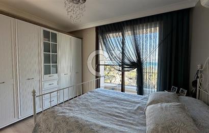 Ayvalık'ta Denize 50 Adım Satılık Müstakil 3+1 Villa