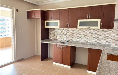 COLDWELL BANKER'DEN CADDE ÜSTÜ SATILIK GENİŞ 4+1 DAİRE