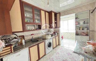 COLDWELL BANKERDEN ABDÜLHAMİTHAN MAH.DE SATILIK 3+1 DAİRE