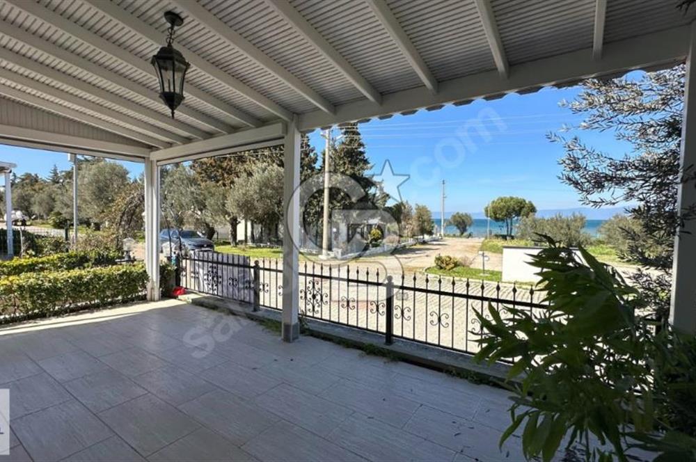 Ayvalık'ta Denize 50 Adım Satılık Müstakil 3+1 Villa