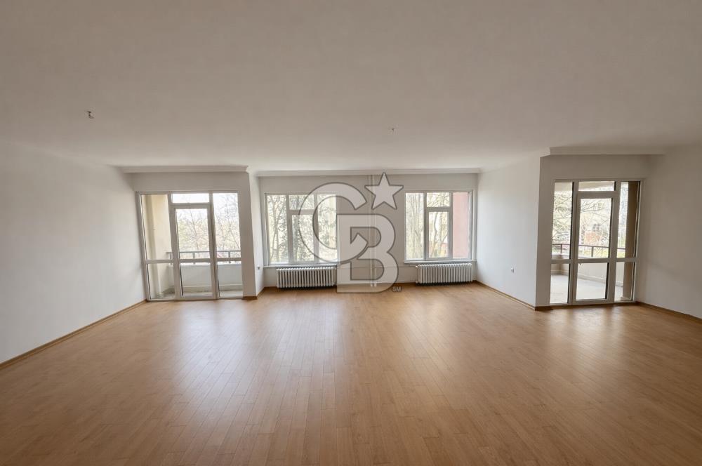 ORAN'DA BAKIMLI MANZARALI 4+1 KİRALIK DAİRELER