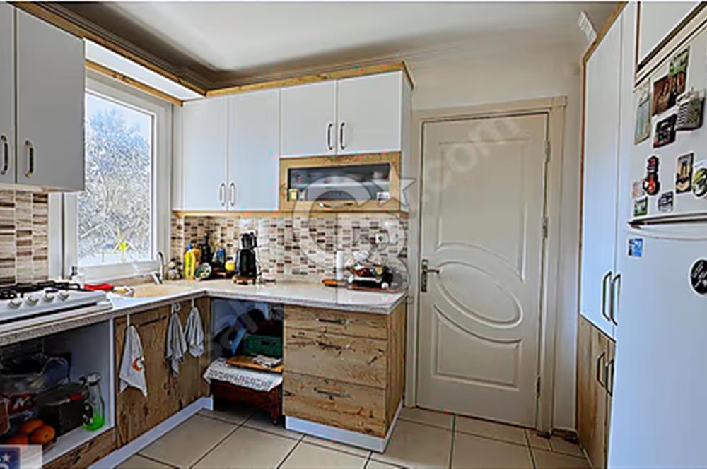 Pelitköy'de Müstakil 3+1 Villa ve 205 m2 İmarlı Arsa (2 Tapu)