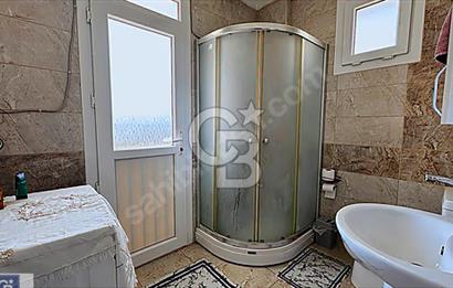 Pelitköy'de Müstakil 3+1 Villa ve 205 m2 İmarlı Arsa (2 Tapu)