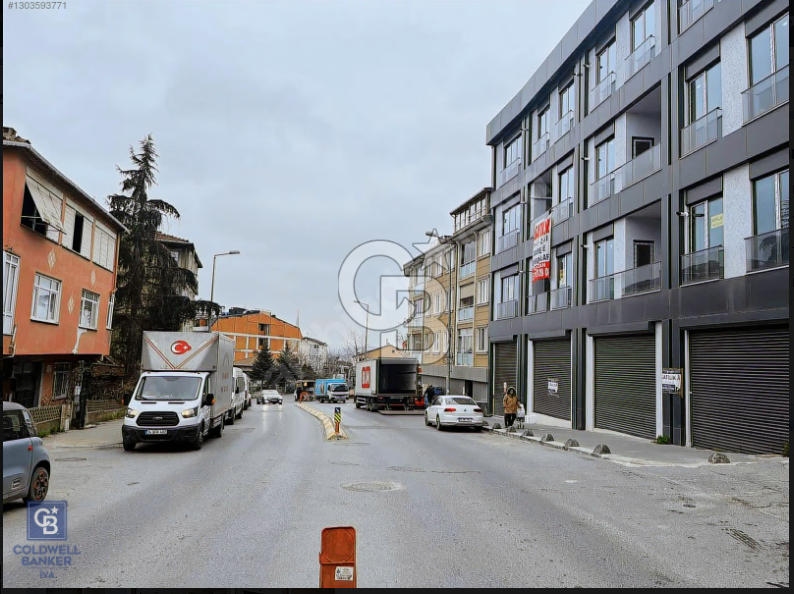KEMERBURGAZDA CADDE ÜZERİ KİRALIK DÜKKAN
