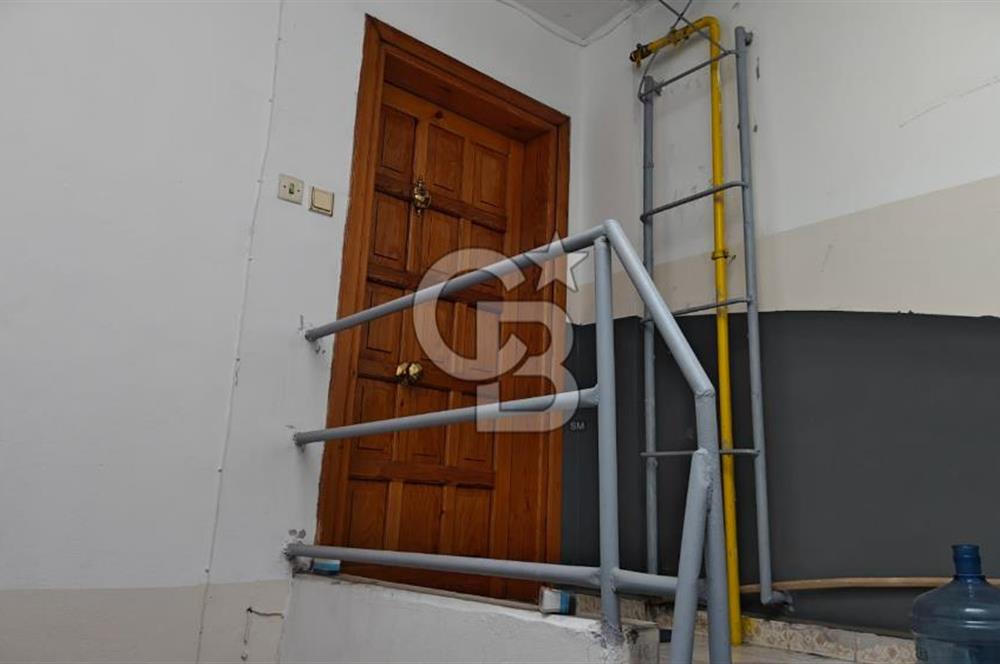 Karşıyaka, Alaybey, 2+1 Eşyalı Kiralık Daire