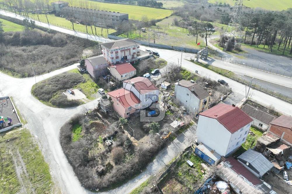 ARNAVUTKÖY TAŞOLUKTA METROYA YAKIN VİLLA İMARLI SATILIK ARSA