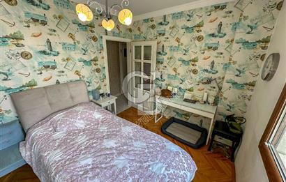 Kuşadası Kordon’da Panoramik Deniz Manzaralı Çatı Dubleks