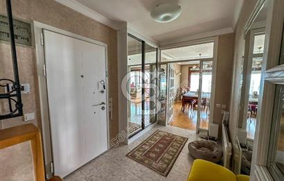 Kuşadası Kordon’da Panoramik Deniz Manzaralı Çatı Dubleks