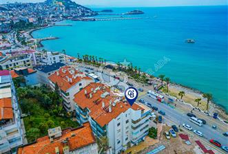 Kuşadası Kordon’da Panoramik Deniz Manzaralı Çatı Dubleks - 1 - 340948