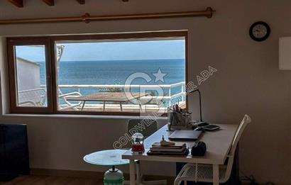 Kuşadası Kordon’da Panoramik Deniz Manzaralı Çatı Dubleks