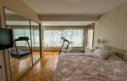 Kuşadası Kordon’da Panoramik Deniz Manzaralı Çatı Dubleks