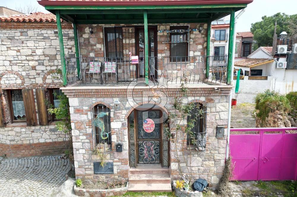 Küçükköyde Merkezde Konut Kullanımlı 3+1 Taş Ev