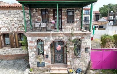 Küçükköyde Merkezde Konut Kullanımlı 3+1 Taş Ev