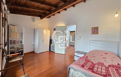 Küçükköyde Merkezde Konut Kullanımlı 3+1 Taş Ev