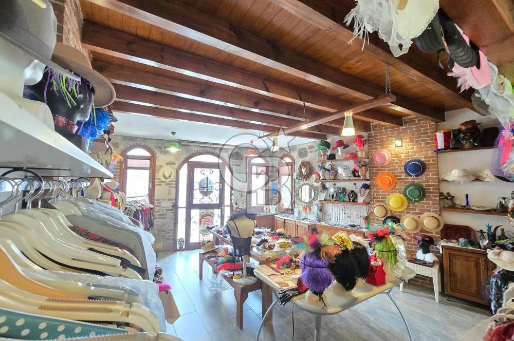 Küçükköyde Merkezde Konut Kullanımlı 3+1 Taş Ev