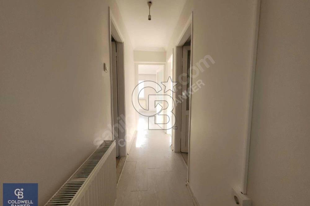 ÜÇKUYULAR MAHALLESİNDE 3+1 BAKIMLI DOĞALGAZLI SATILIK DAİRE