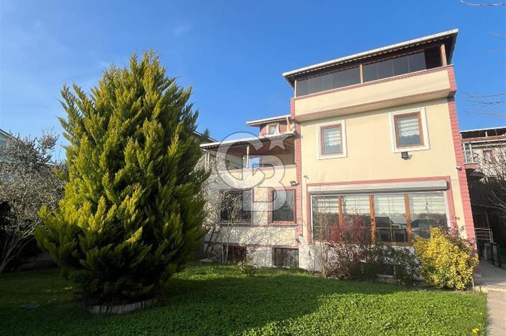 ARNAVUTKÖY TAŞOLUKTA SATILIK MÜSTAKİL VİLLA