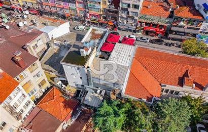ÜSKÜDAR SELMANİ PAK CADDESİNE CEPHELİ KOMPLE SATILIK BİNA