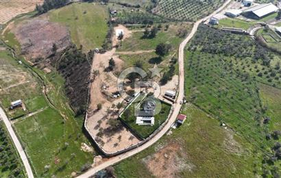 Torbalı Çamlıca’da Ruhsatlı, Havuzlu Müstakil Villa | Geniş Bahçeli