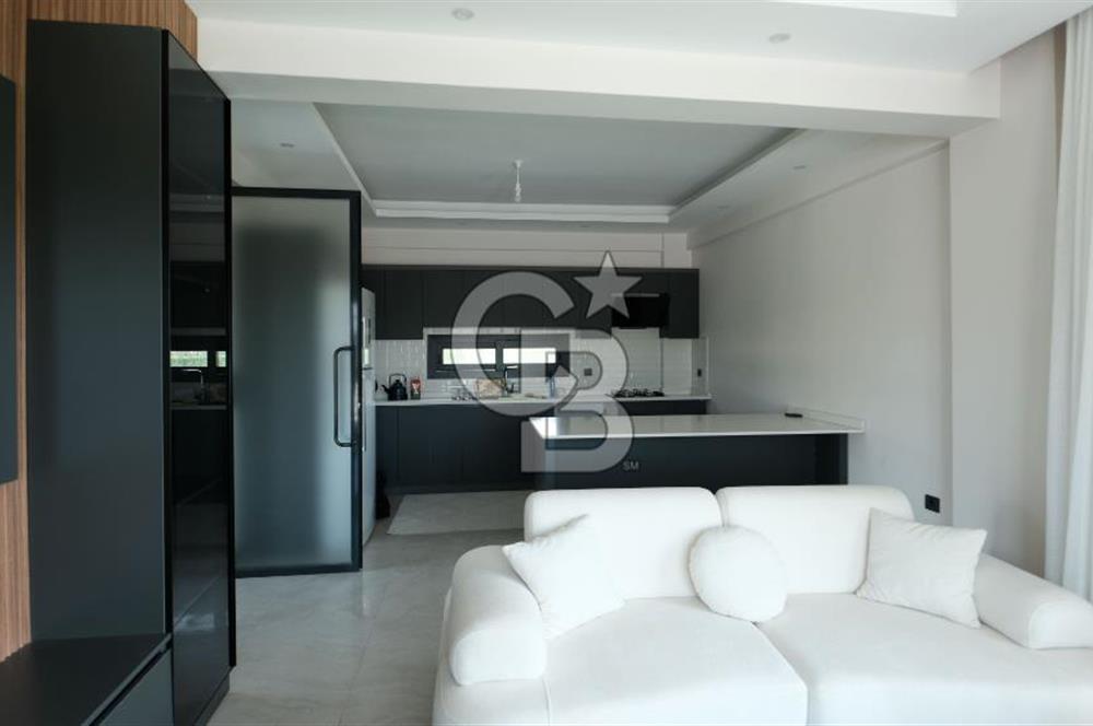 Torbalı Çamlıca’da Ruhsatlı, Havuzlu Müstakil Villa | Geniş Bahçeli