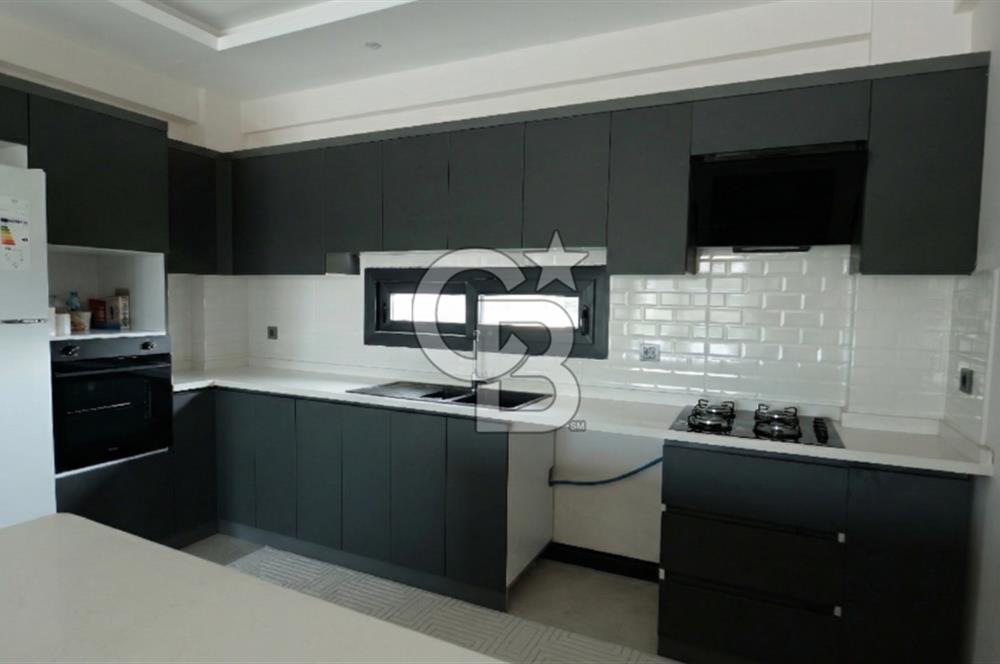 Torbalı Çamlıca’da Ruhsatlı, Havuzlu Müstakil Villa | Geniş Bahçeli