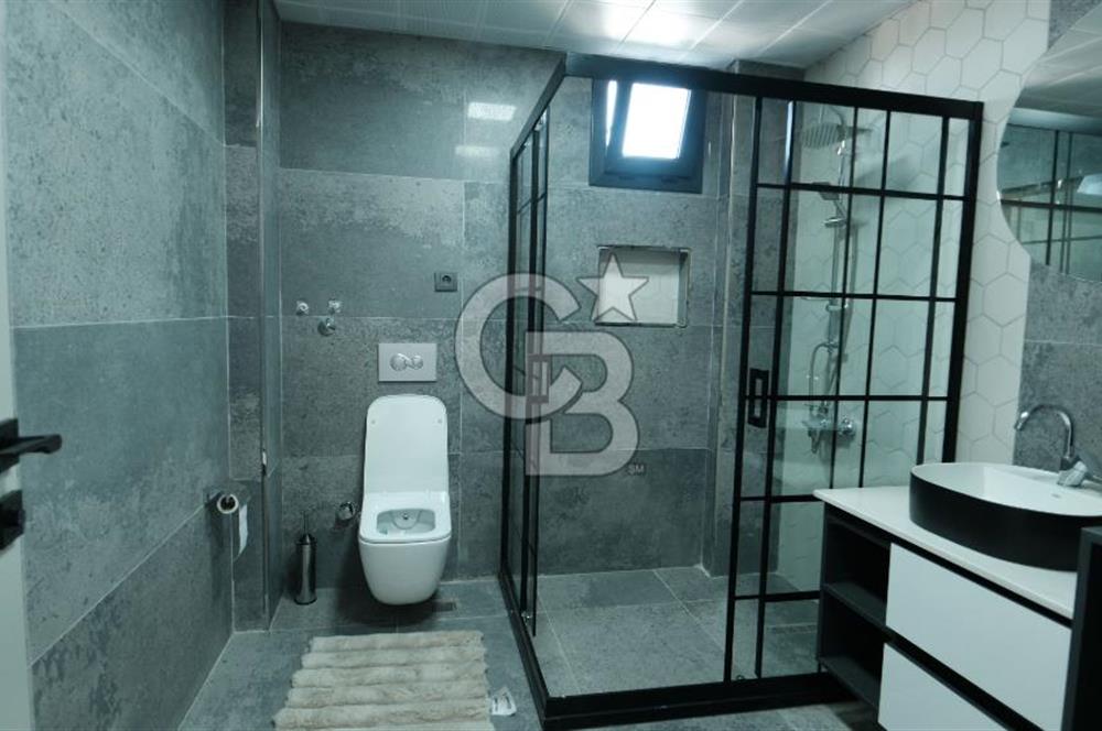 Torbalı Çamlıca’da Ruhsatlı, Havuzlu Müstakil Villa | Geniş Bahçeli