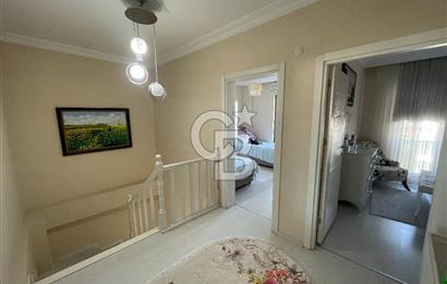 YEŞİLYURT'TA MERKEZİ KONUMDA SATILIK 2+1 GENİŞ ÇATI DUBLEKS