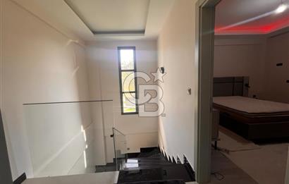 Torbalı Çamlıca’da Ruhsatlı, Havuzlu Müstakil Villa | Geniş Bahçeli