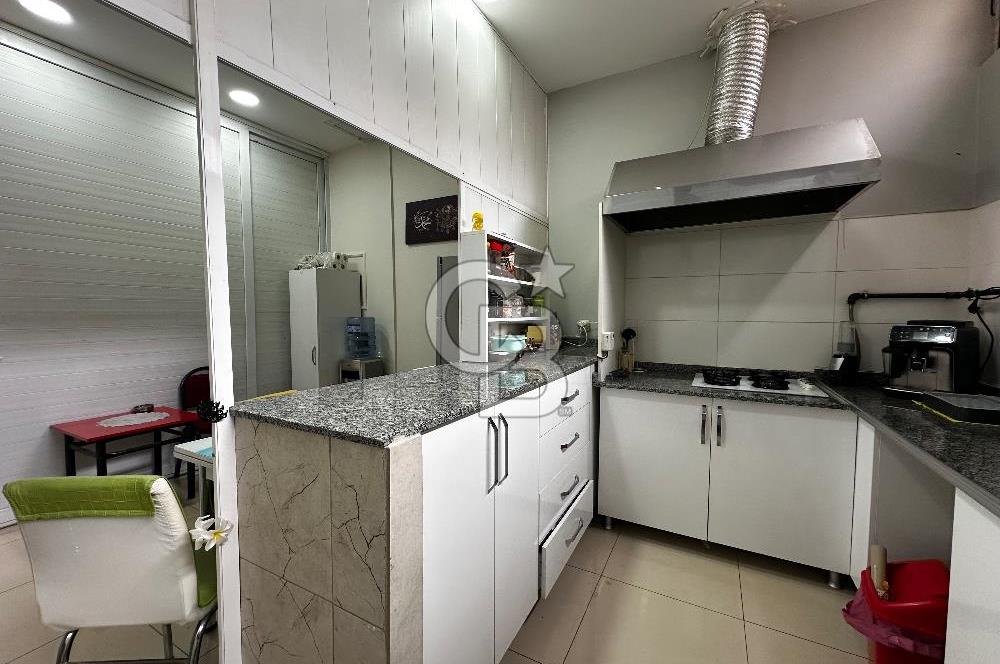 BUCA LALELİ MAHALLESI’NDE MERKEZİ LOKASYONDA YATIRIMLIK 150M2 SATILIK İŞYERİ