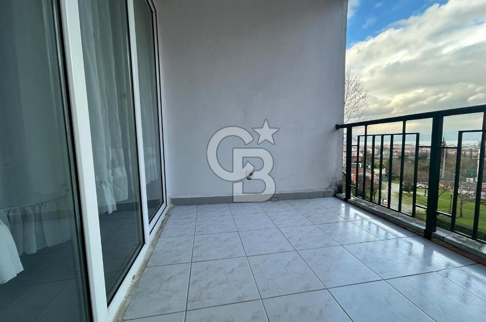 Sapanca'da Göl ve Orman Manzaralı, Eşyalı Kiralık Daire 