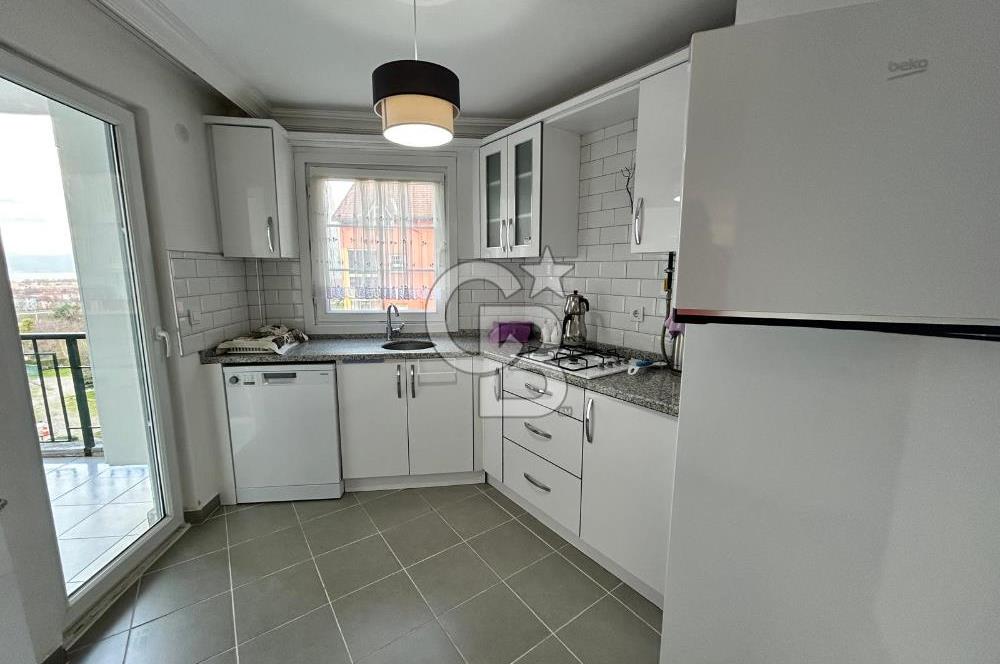 Sapanca'da Göl ve Orman Manzaralı, Eşyalı Kiralık Daire 