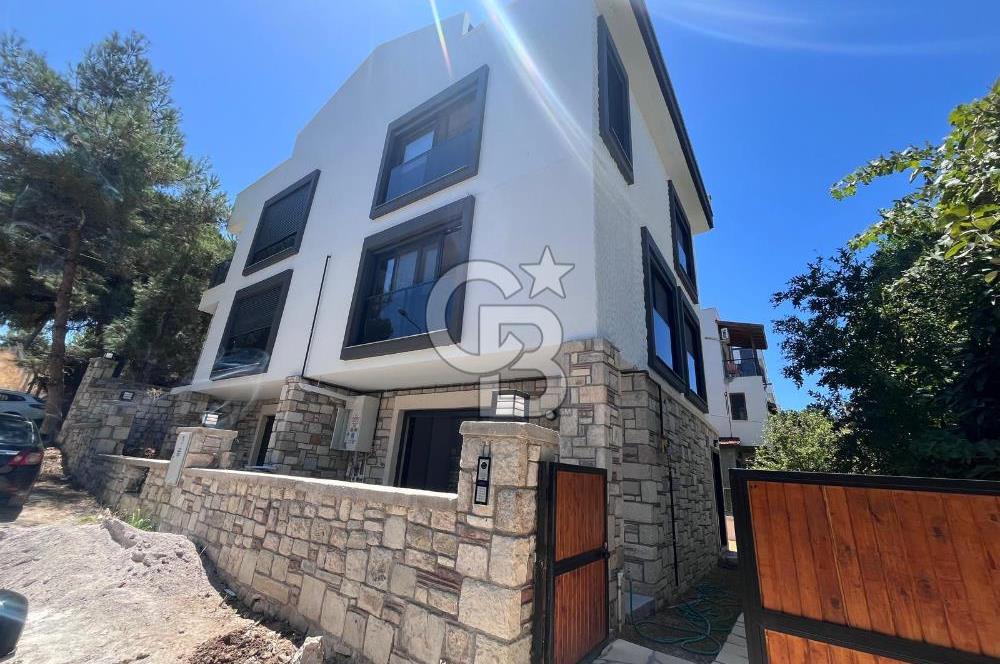 Urla Kalabak da Satılık 4+1 Satılık Villa