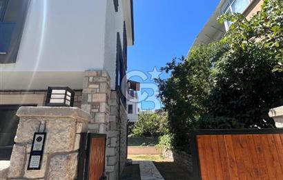 Urla Kalabak da Satılık 4+1 Satılık Villa