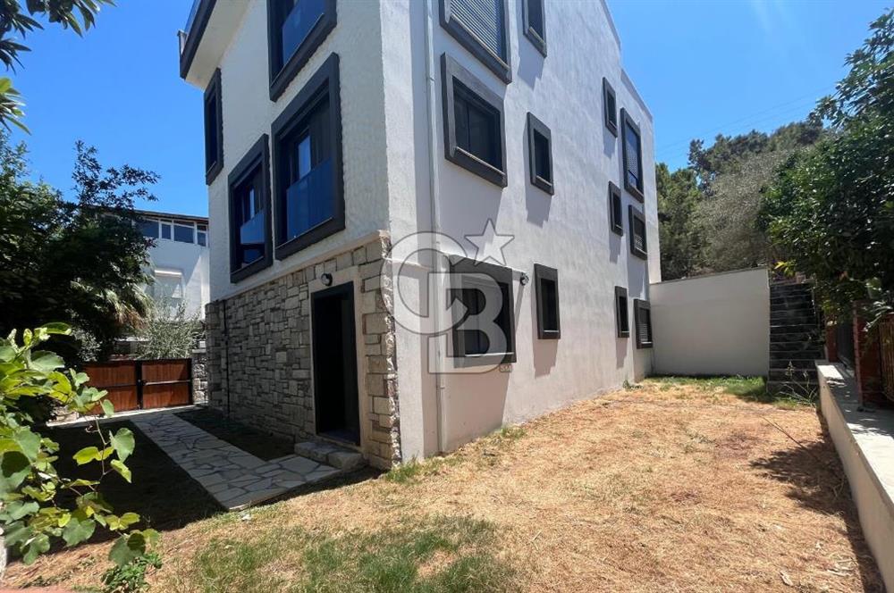 Urla Kalabak da Satılık 4+1 Satılık Villa