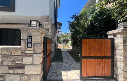 Urla Kalabak da Satılık 4+1 Satılık Villa