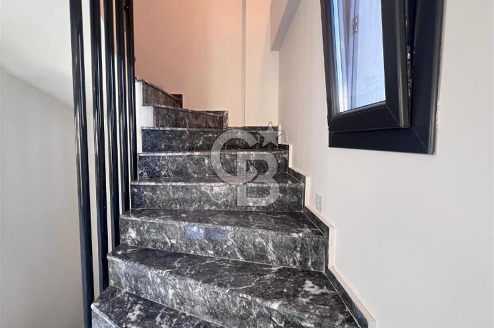 Urla Kalabak da Satılık 4+1 Satılık Villa