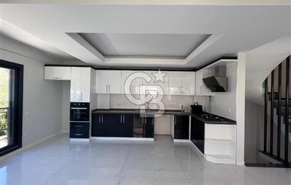 Urla Kalabak da Satılık 4+1 Satılık Villa