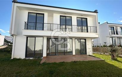 Gömeç Keremköy'de Havuzlu Site İçerisinde 3+1 Satılık Villa
