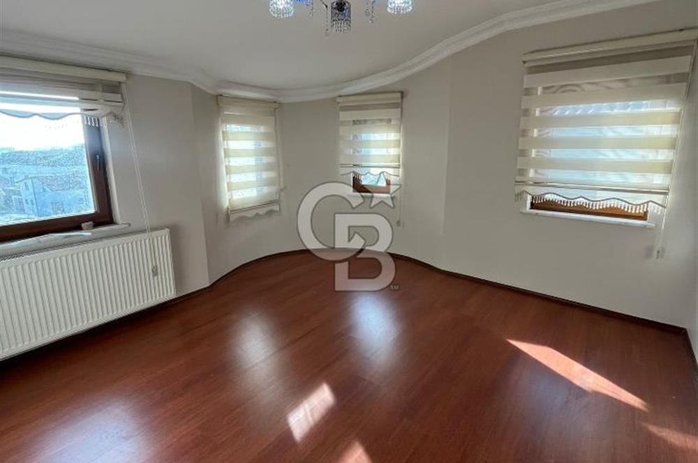 ARNAVUTKÖY TAŞOLUKTA SATILIK MÜSTAKİL VİLLA