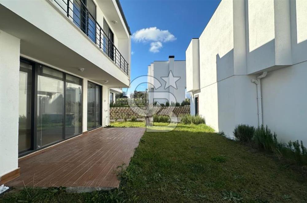 Gömeç Keremköy'de Havuzlu Site İçerisinde 3+1 Satılık Villa