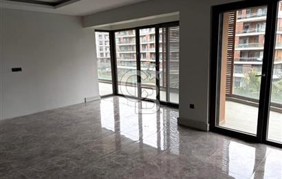 CB BLACK'TEN BALAT PANULA SİTESİNDE 4+1 KİRALIK DAİRE