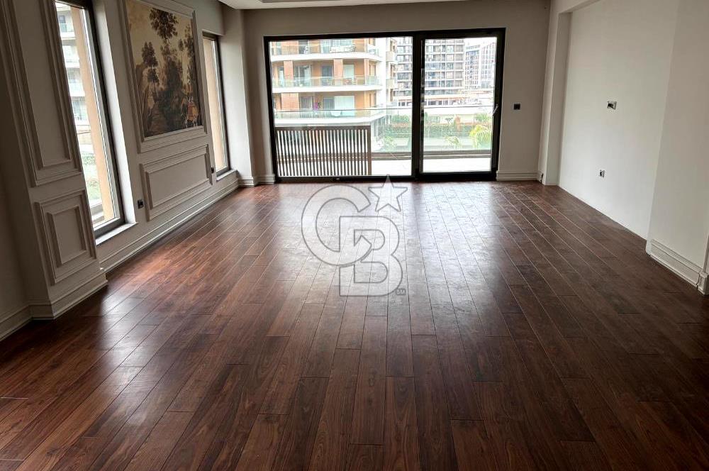 CB BLACK'TEN BALAT PANULA SİTESİNDE 4+1 KİRALIK DAİRE