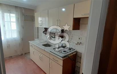 KARŞIYAKA ÇARŞI İÇİNDE 2+1 KLASİK 80 m2 ARAKAT DAİRE