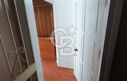 KARŞIYAKA ÇARŞI İÇİNDE 2+1 KLASİK 80 m2 ARAKAT DAİRE