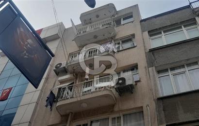 KARŞIYAKA ÇARŞI İÇİNDE 2+1 KLASİK 80 m2 ARAKAT DAİRE