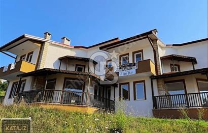 SAPANCA HACIMERCAN SİTE İÇİ HAVUZLU 6+2 VİLLA