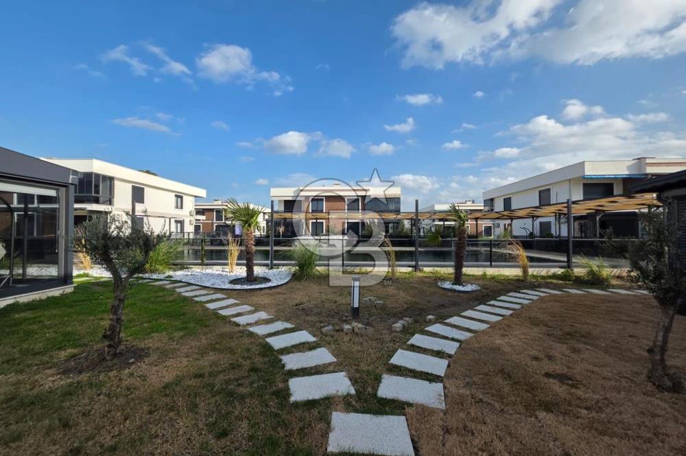 Ayvalık Altınova'da Deniz Manzaralı 1+1 Eşyalı Kiralık Daire