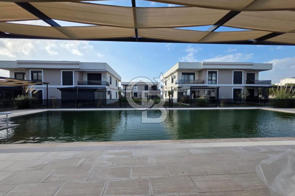 Ayvalık Altınova'da Deniz Manzaralı 1+1 Eşyalı Kiralık Daire